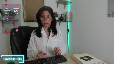 sabinadeluxe_cg online show from October 11, 1:42 pm