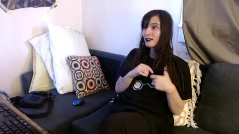 sabinewinters online show from April 8, 8:42 pm