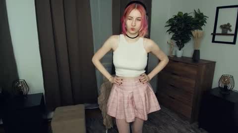 Sabrina online show from December 5, 7:17 am