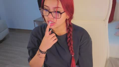 sabriin_miller_ online show from October 9, 12:14 pm