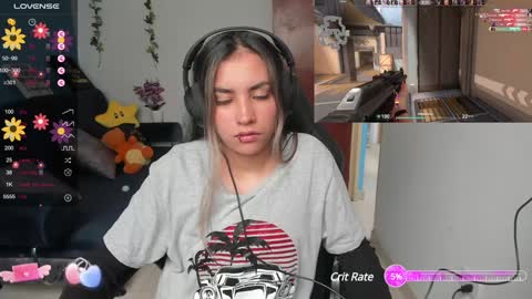 Angie  online show from January 28, 6:07 pm