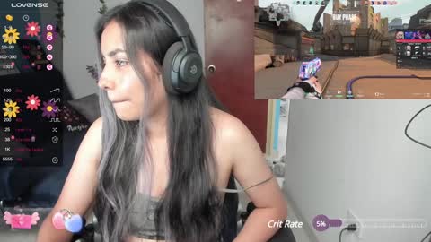 Angie  online show from February 8, 7:59 pm