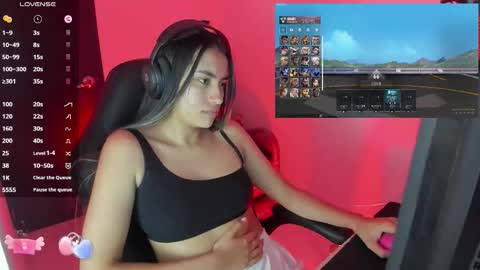 Angie  online show from November 11, 11:38 pm