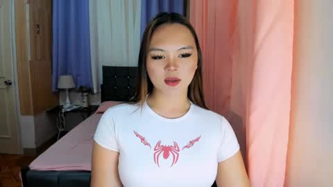 sabrina_hilson online show from March 13, 3:57 am