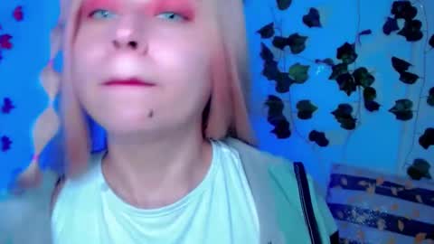 Snapshot of sabrinaexpositoxx chatting on February 20, 10:16 am SABRI online show from February 20, 10:16 am