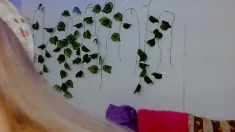 Snapshot of sabrinaexpositoxx chatting on March 12, 2:50 am SABRI online show from March 12, 2:50 am