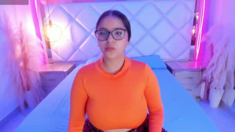 sabrinaleblanc online show from May 26, 11:39 am