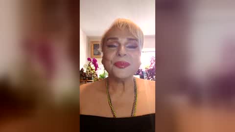 Snapshot of sabrinalong9999 chatting on July 11, 10:44 pm sabrinalong9999 online show from July 11, 10:44 pm
