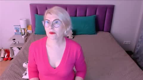 Sabrina MacMarren online show from November 13, 2:38 pm