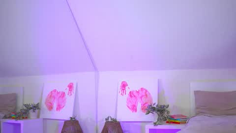 Snapshot of sabrinasutton chatting on October 15, 3:17 am Sabrina online show from October 15, 3:17 am