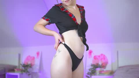 Snapshot of sabrinasutton chatting on November 20, 4:23 am Sabrina online show from November 20, 4:23 am