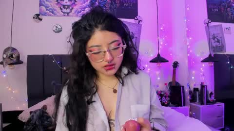 Sabrina  online show from March 17, 11:35 am