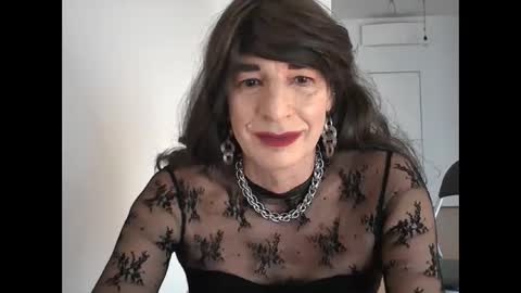 Snapshot of sabry_98 chatting on December 4, 9:18 am Sabrina online show from December 4, 9:18 am