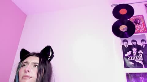 Snapshot of sachi_meow chatting on December 22, 3:36 am Ig online show from December 22, 3:36 am