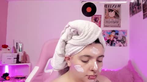 Snapshot of sachi_meow chatting on February 14, 1:08 pm Ig online show from February 14, 1:08 pm