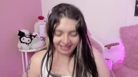 Snapshot of sachi_meow chatting on February 15, 1:52 pm Ig online show from February 15, 1:52 pm