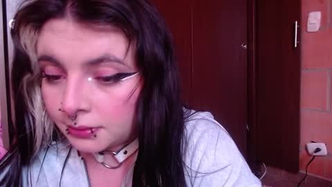 Snapshot of sachi_meow chatting on February 26, 7:35 pm Ig online show from February 26, 7:35 pm