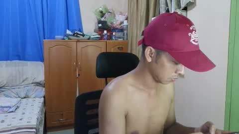 Snapshot of sachu01 chatting on April 10, 10:53 am Sachu01 online show from April 10, 10:53 am