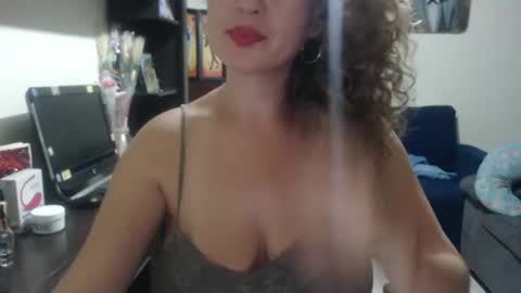 Snapshot of sacrletardiente chatting on March 11, 11:37 pm sacrletardiente online show from March 11, 11:37 pm