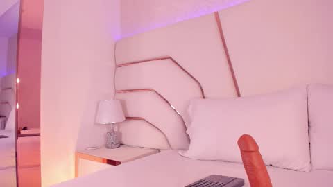       online show from March 13, 7:31 pm