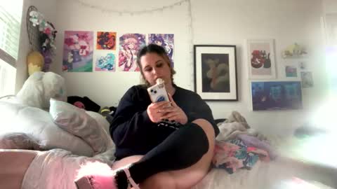 Snapshot of sadgirlsocial chatting on October 13, 8:53 pm sweet angel baby online show from October 13, 8:53 pm