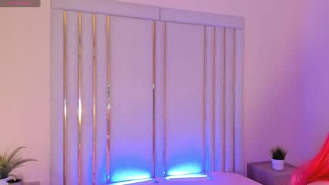 Snapshot of saekohofman chatting on October 19, 4:02 am Mara online show from October 19, 4:02 am