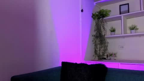 Cami online show from March 31, 7:03 pm