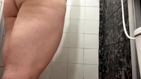 Snapshot of safadeenho0811 chatting on December 3, 10:24 am safadeenho0811 online show from December 3, 10:24 am