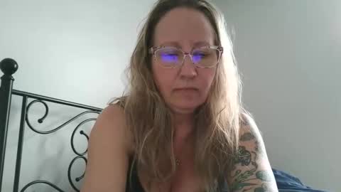 safetyqueen online show from February 28, 7:26 pm