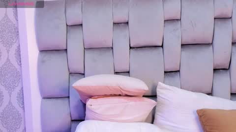 Snapshot of sagitariuuuss chatting on December 16, 12:27 pm Cattleya online show from December 16, 12:27 pm