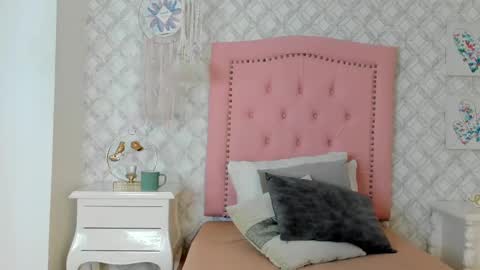 Snapshot of sagitariuuuss chatting on March 4, 11:40 am Cattleya online show from March 4, 11:40 am