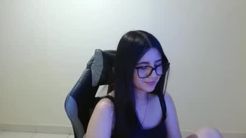 Sahaliefox  online show from January 12, 6:57 pm