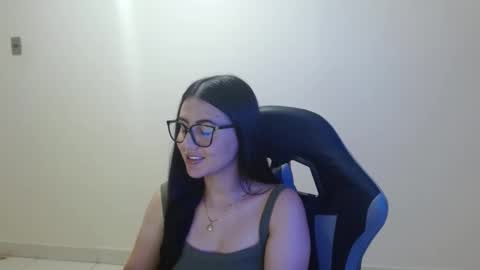 Sahaliefox  online show from February 27, 6:19 pm