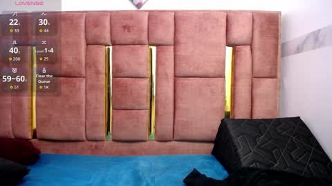 sara online show from April 10, 10:58 pm