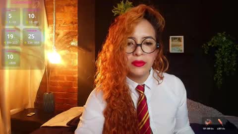 Snapshot of sahra_tayl0r_ chatting on February 15, 5:42 pm SARA online show from February 15, 5:42 pm