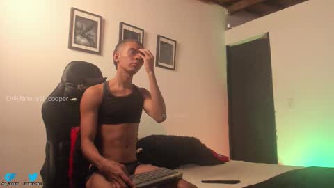 Snapshot of sai_cooper chatting on January 13, 10:04 pm sai online show from January 13, 10:04 pm