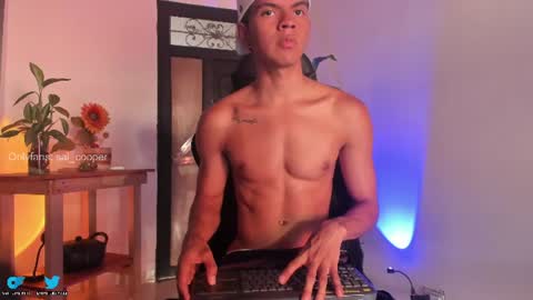 Snapshot of sai_cooper chatting on July 10, 10:34 pm sai online show from July 10, 10:34 pm