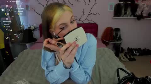 Adel online show from March 12, 7:58 am