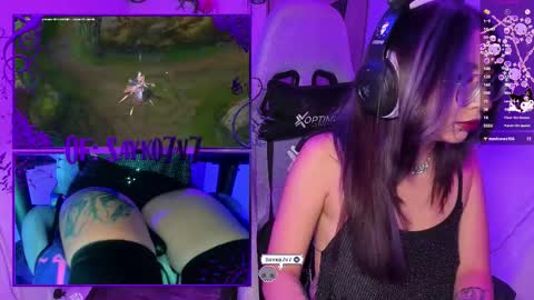 Snapshot of saiko7w7 chatting on February 5, 2:05 am OF 15 off - online show from February 5, 2:05 am