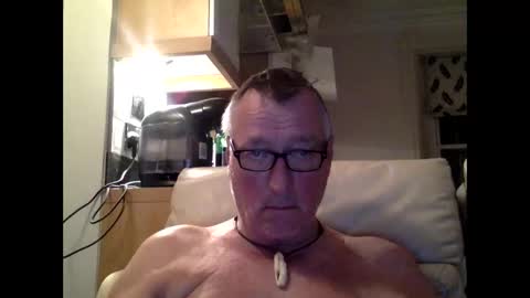 sail_naked online show from April 5, 8:50 pm