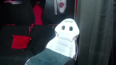 Snapshot of sailor_moon07 chatting on February 1, 3:19 am sailor online show from February 1, 3:19 am