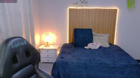 sailor online show from April 21, 4:30 am