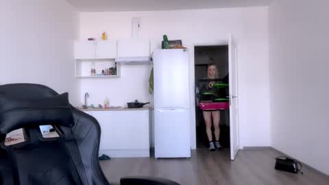 Sofia online show from February 21, 11:01 am