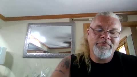 saintbeenadick online show from May 7, 6:24 pm
