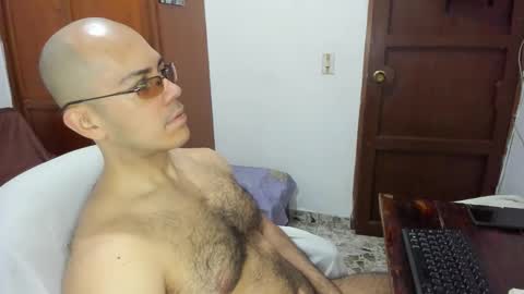 saintedy01 online show from October 26, 12:33 pm