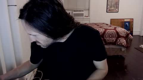 SaintReeves online show from December 2, 11:51 pm