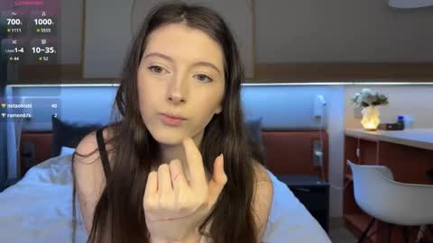 Snapshot of saintsroww chatting on December 5, 4:58 pm Alice online show from December 5, 4:58 pm