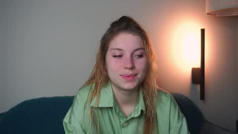 Ariel online show from June 2, 9:17 pm