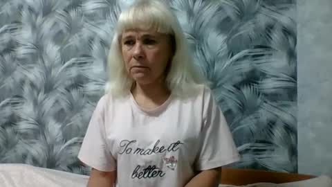 Snapshot of sakura_blonde chatting on October 6, 6:00 am sakura_blonde online show from October 6, 6:00 am