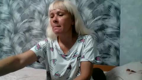 Snapshot of sakura_blonde chatting on October 7, 6:43 am sakura_blonde online show from October 7, 6:43 am